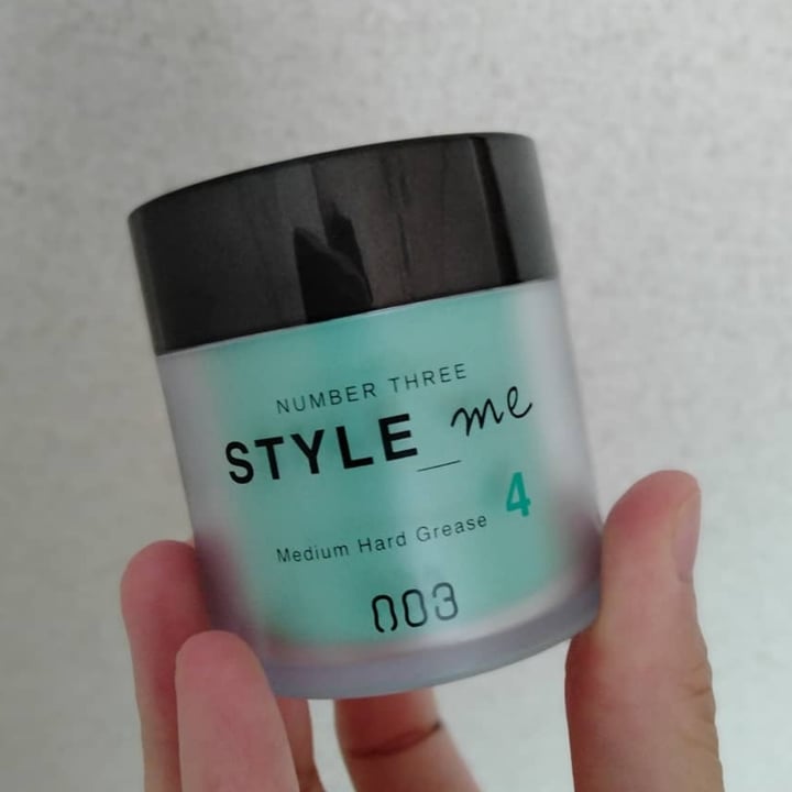 photo of NUMBER THREE BOTANICALS ヘアグリース shared by @veganmolly on  18 Sep 2021 - review