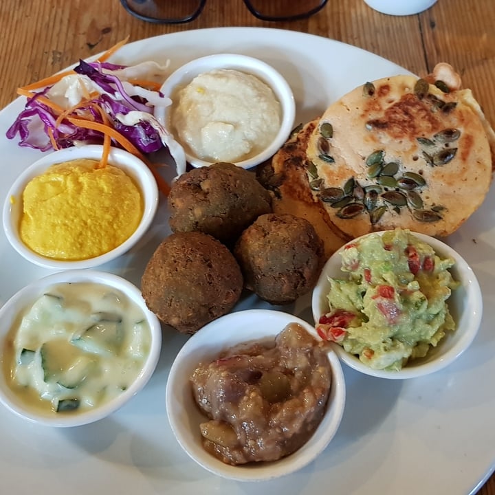 photo of Plant Mezze Platter shared by @isha26 on  05 Jun 2020 - review