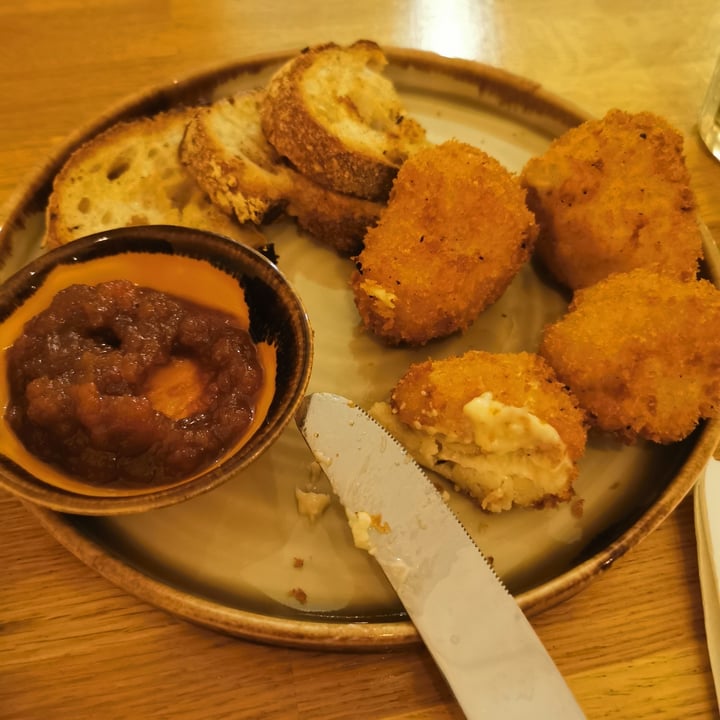 photo of Peachy Goat Deep Fried 'Camembert' Bites shared by @eydis on  02 Jan 2021 - review