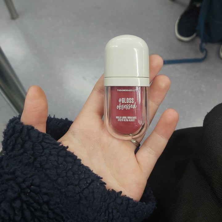 review photo of Todo moda Gloss shared by @comidanosangre on 13 Sep 2022 - review