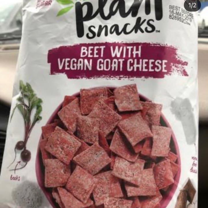 photo of Plant Snacks Beet with Vegan Goat Cheese Cassava Chips shared by @mandaroni34 on  09 Jun 2021 - review