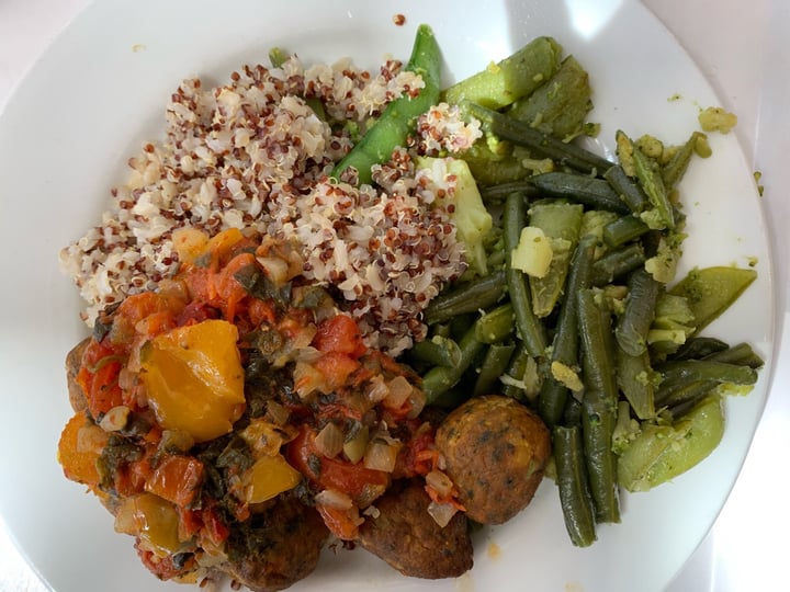 photo of IKEA Restaurant Vegetable Balls shared by @veganpetite on  11 Apr 2019 - review