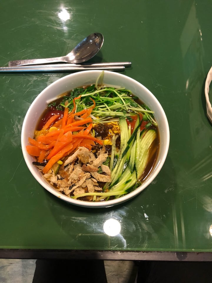photo of New Green Pasture Cafe Shanghai Style Zha Jiang Mian 上海式炸醬麵 shared by @eritakay on  27 Jun 2018 - review