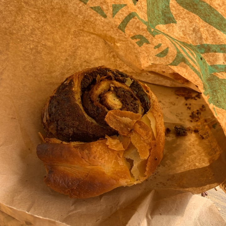 photo of Starbucks Chocolate Tahini Roll shared by @giobarale on  06 Apr 2022 - review