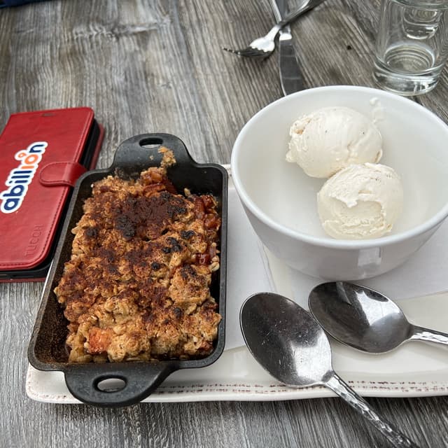 Photo of the dish “Hot Apple Crisp”