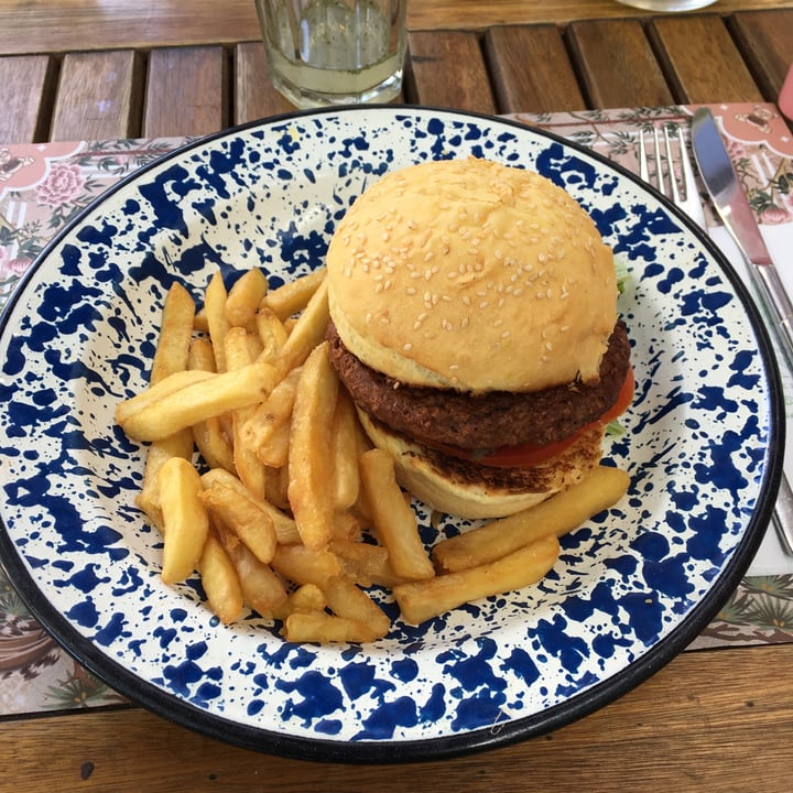 photo of Pani Pani’s Not Burger shared by @lauchis on  17 Mar 2022 - review