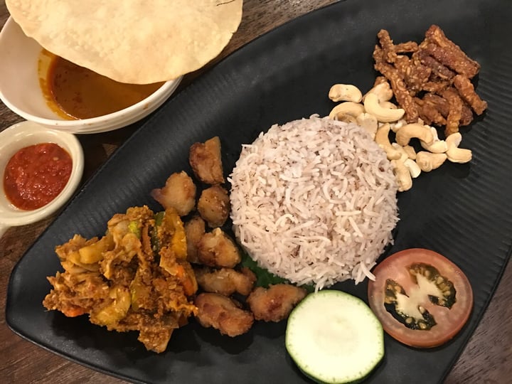 photo of Pinxin Vegan Cuisine Nasi Lemak shared by @gohanna20 on  16 Sep 2018 - review