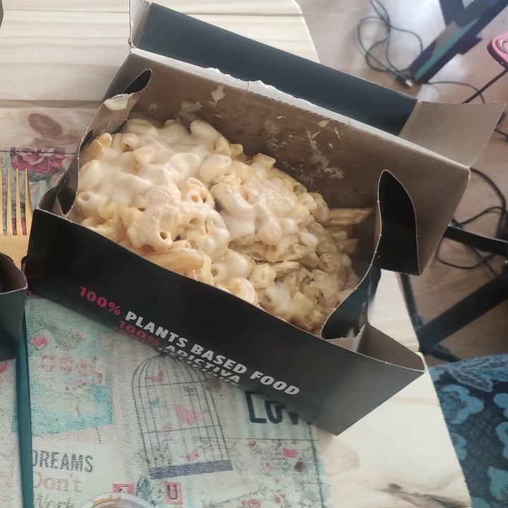 photo of VEGAN FOX Papas Mac And Cheese shared by @nanaaseven on  10 Jan 2023 - review