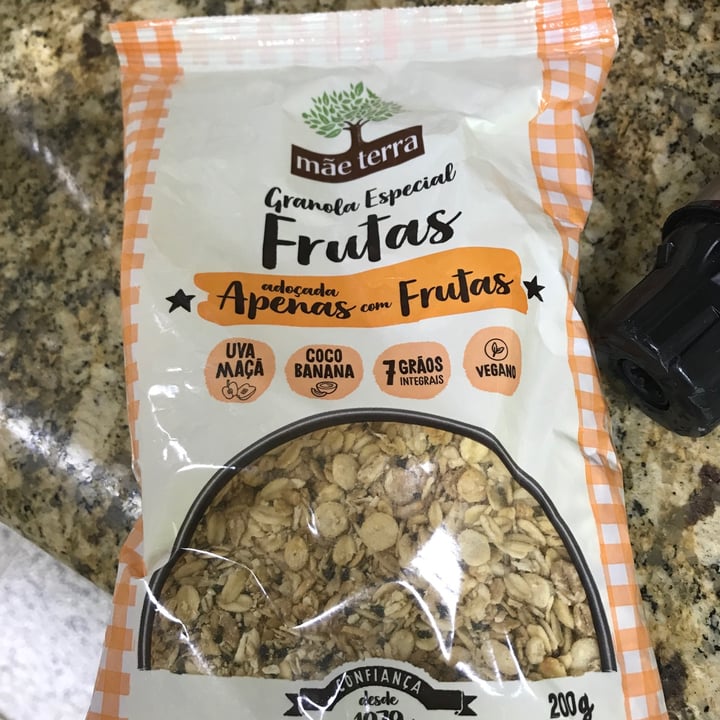 review photo of Mãe Terra Granola Cacau Nibs shared by @mcacaneves on 07 Oct 2021 - review