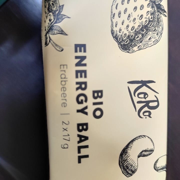 photo of Koro bio energy ball erdbeere shared by @bravaesse on  20 Sep 2022 - review