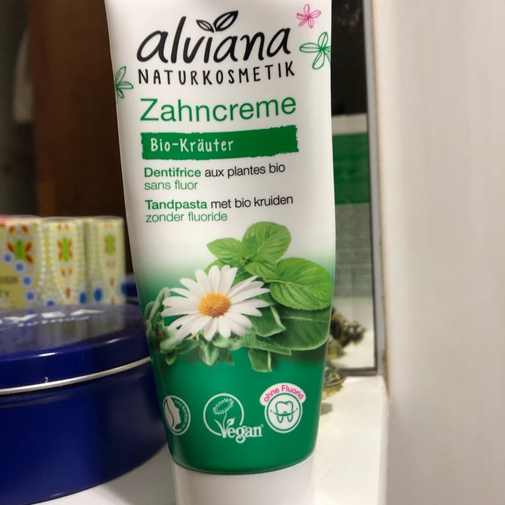 review photo of Alviana Naturkosmetik Bio-Kräuter Zahncreme shared by @palilaelia on 07 Jul 2022 - review