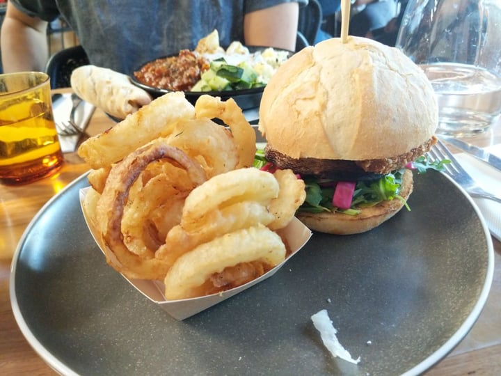 photo of The Vegie Bar Mushroom Burger shared by @semwich on  13 Jan 2019 - review