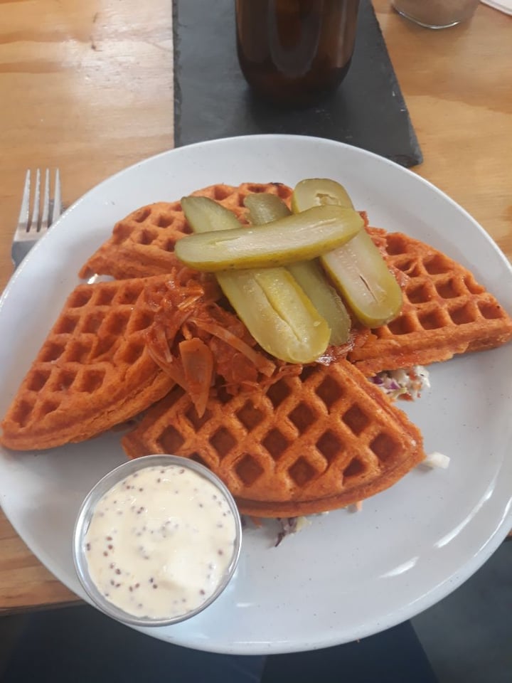 photo of Jessy's Waffles Pulled Jackfruit shared by @thecuriousamateur on  30 Jul 2019 - review