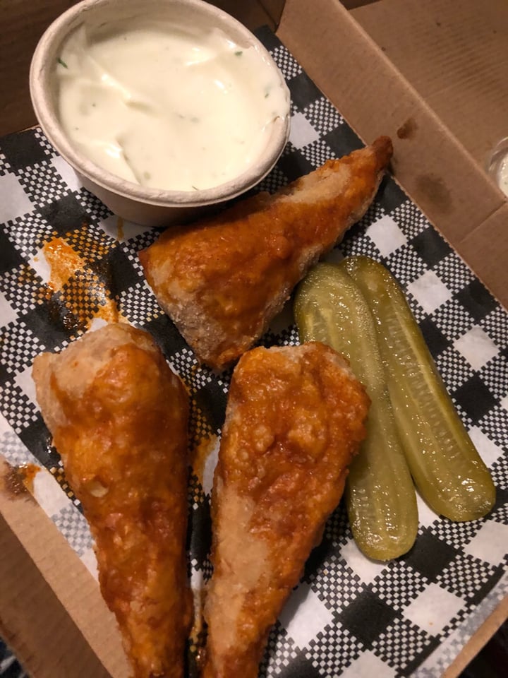 photo of Red Sparrow Pizza Buffalo Drumsticks shared by @ceechristo on  07 Sep 2019 - review