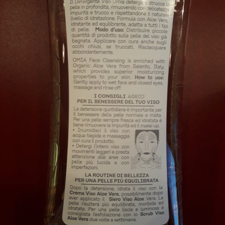 photo of Omia Laboratoires Detergente viso shared by @sus11 on  01 Sep 2022 - review