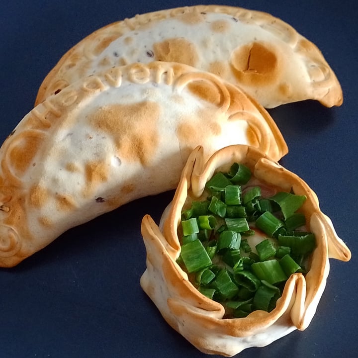 review photo of Heaven vegan palermo Empanadas shared by @emmijfox on 19 Apr 2022 - review