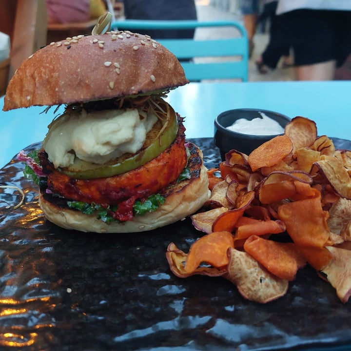 photo of O Gambuzino Celeriac Root Burger shared by @anndallann on  08 Aug 2022 - review