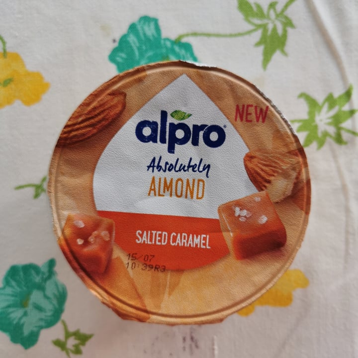 photo of Alpro Absolutely almond salted caramel shared by @chiarachico on  27 Jun 2022 - review