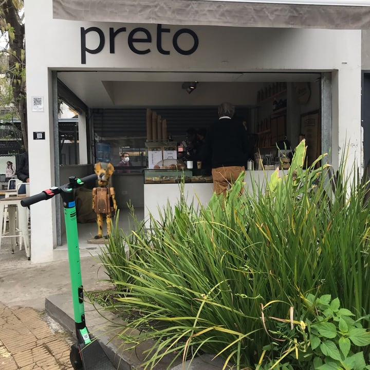 photo of Preto - Tostadores de café Latte con leche de almendras shared by @sechague on  29 Sep 2021 - review