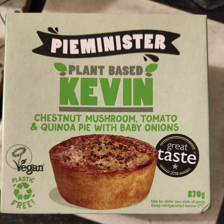 photo of Pieminister Plant Based Kevin Chestnut Mushroom, Tomato & Quinoa Pie With Baby Onions shared by @tuscanvegan on  08 Dec 2021 - review