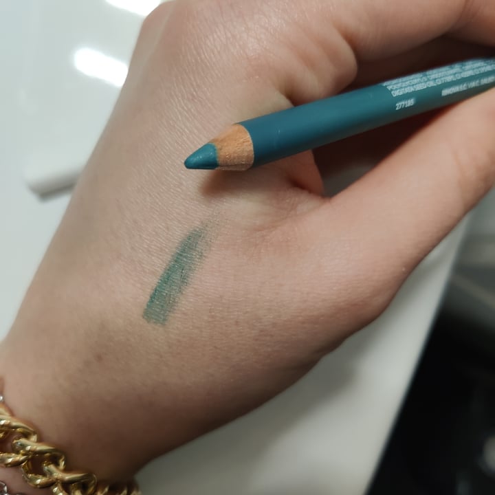 review photo of Negozio Leggero Matita occhi giada shared by @aletofulover on 20 Apr 2022 - review
