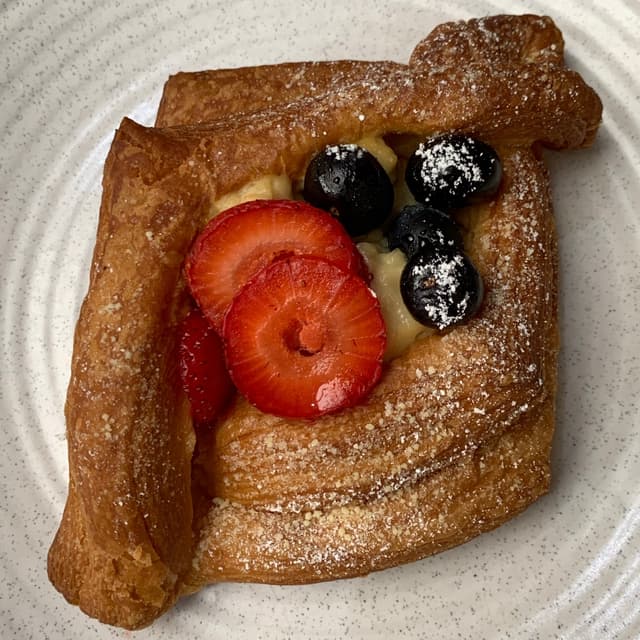 菜肴“Custard Danish”的照片