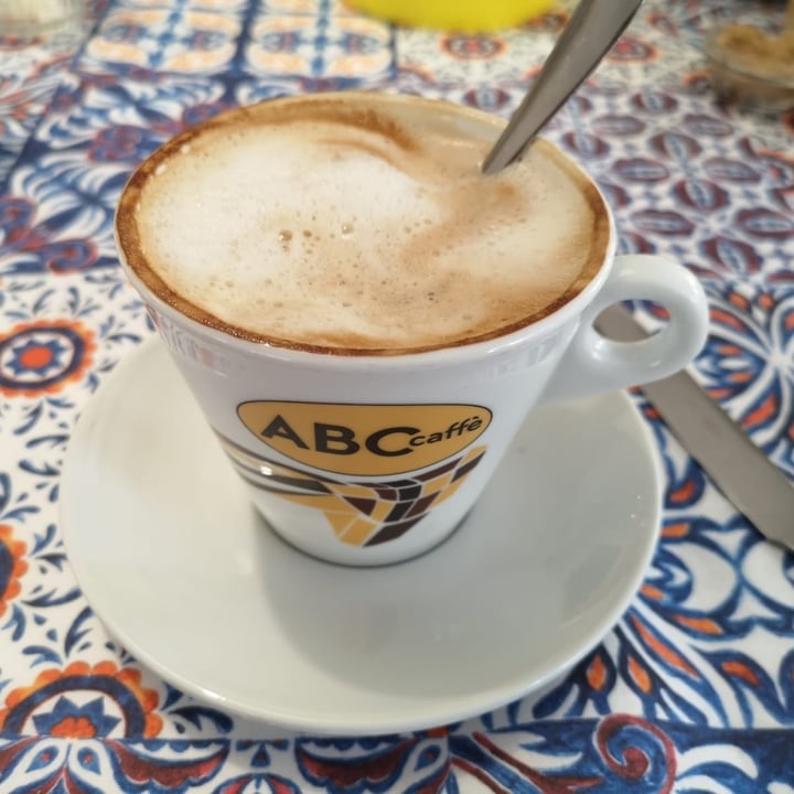 photo of Hotel St.Moritz Cappuccino di soia shared by @stephilosopher on  11 Jul 2021 - review