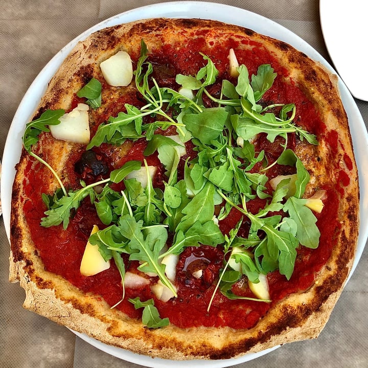 photo of Osteria Enoteca la Roche Veggy Pizza shared by @juliageyer on  29 Aug 2020 - review