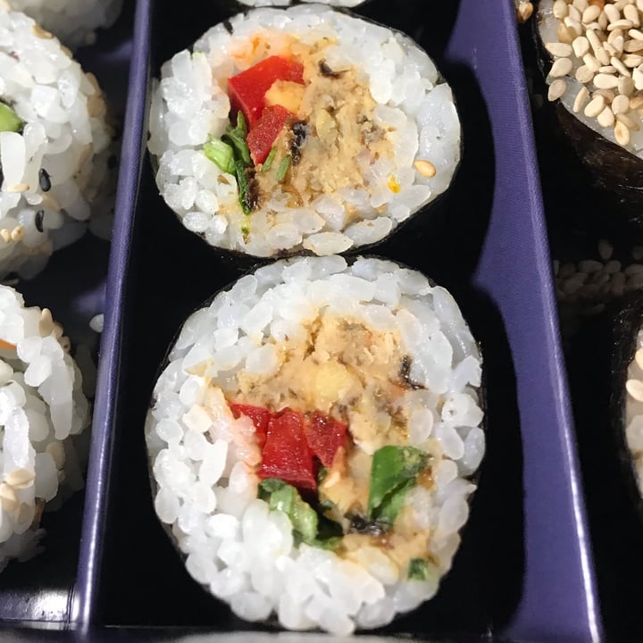 photo of Sushi Vegano- Vicente López (Delivery) Roll No-Tuna shared by @nicolerenou on  27 Aug 2022 - review