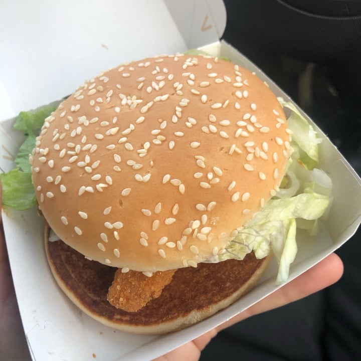 photo of McDonald's Veggie burger shared by @rhiannondiamxnd on  12 Dec 2020 - review