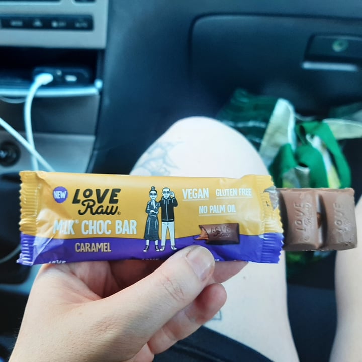review photo of LoveRaw Milk Choc Bar Caramel shared by @lynnvgn on 22 Jul 2022 - review