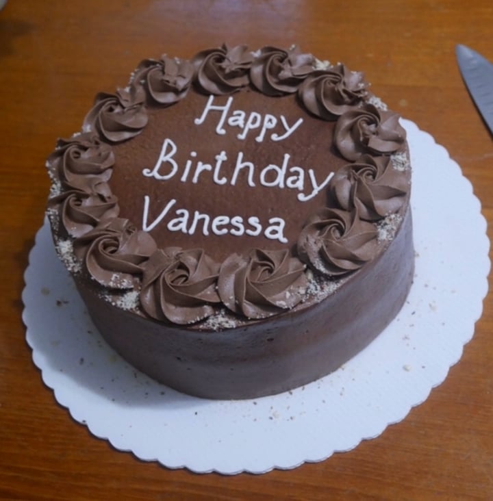 photo of Edible Flours Vegan and Specialty Bakery Custom Cake shared by @vanessaainsley on  20 Apr 2020 - review