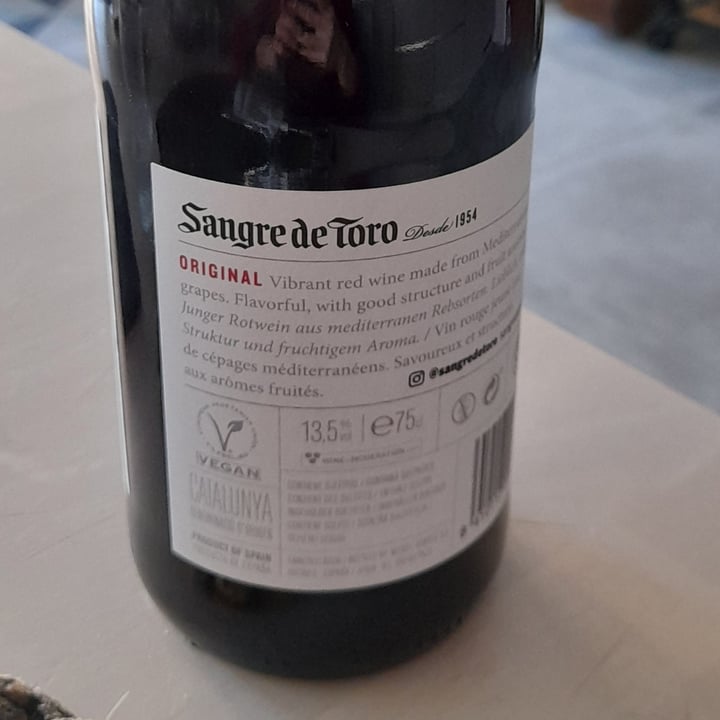 photo of Sangre de Toro Vino Sangre De Toro Original shared by @sbirurossa on  09 May 2022 - review