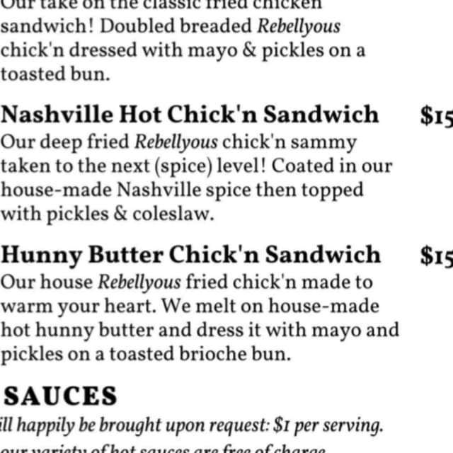 Photo du plat “nashville hot chik’n sandwich”