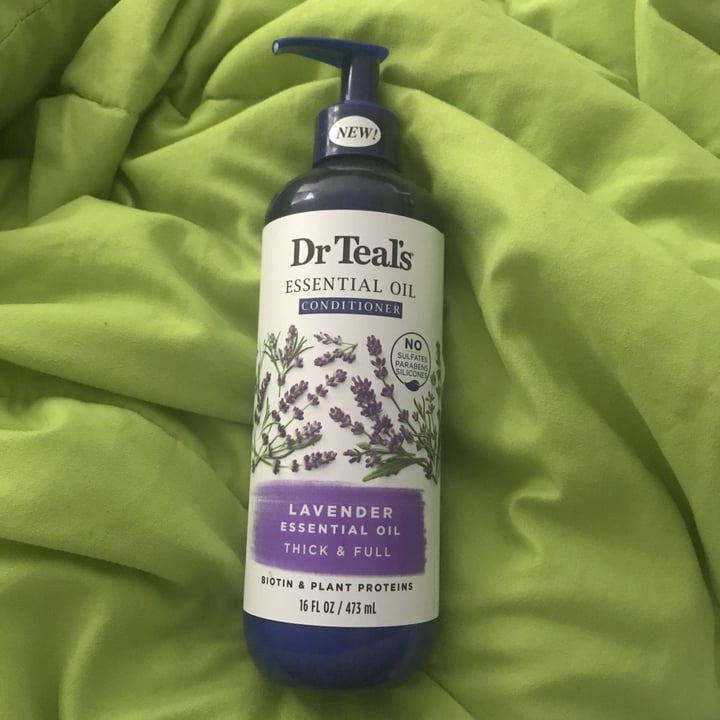 review photo of Dr Teal's Essential oil conditioner shared by @prisaurio on 11 Mar 2021 - review