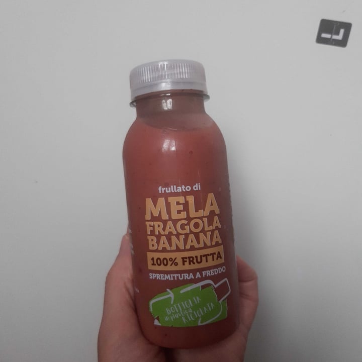 review photo of Macè srl Frullato di Mela Fragola Banana shared by @gherardesca on 31 Mar 2022 - review