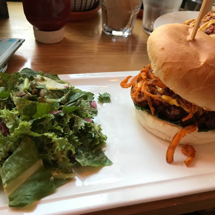 photo of Plant Café & Kitchen chili cheeseburger shared by @lordsnooks on  04 Jul 2020 - review