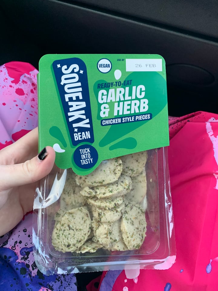 photo of Squeaky Bean Garlic and Herb Chicken Style Pieces shared by @plantboi on  10 May 2022 - review