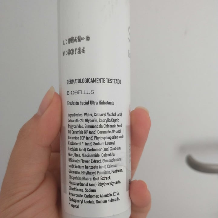 review photo of Biobellus SKINCER Emulsión Facial Ultra Hidratante shared by @pandafio on 01 Nov 2022 - review