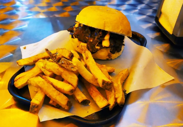 photo of Elektra Punk & Food Pulled Mushroom Sandwich shared by @paulizk17 on  05 Feb 2020 - review