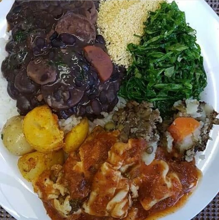 photo of Raízes - cozinha veg Feijoada vegana shared by @rosanarussi on  08 Jul 2021 - review