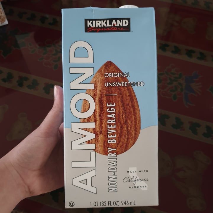 review photo of Kirkland Signature Almond milk shared by @imdanauknow on 02 Jul 2022 - review