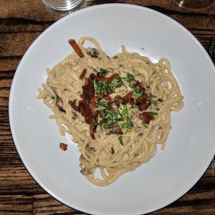 photo of Pura Vita Pasta Carbonara shared by @stephaniechen on  05 May 2020 - review