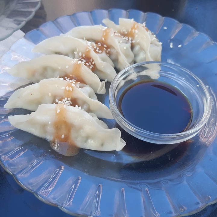 photo of LA CAMELIA VEGAN BAR Gyozas shared by @schid on  10 Sep 2022 - review