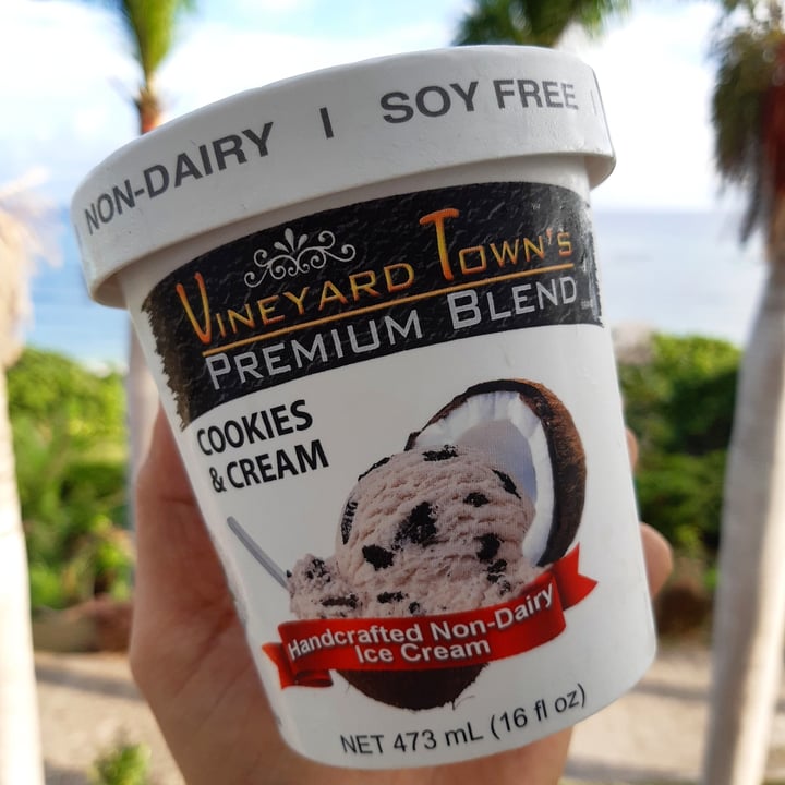 photo of Babylovestwist Babylovestwist Ice Cream shared by @resmontero on  08 Nov 2020 - review