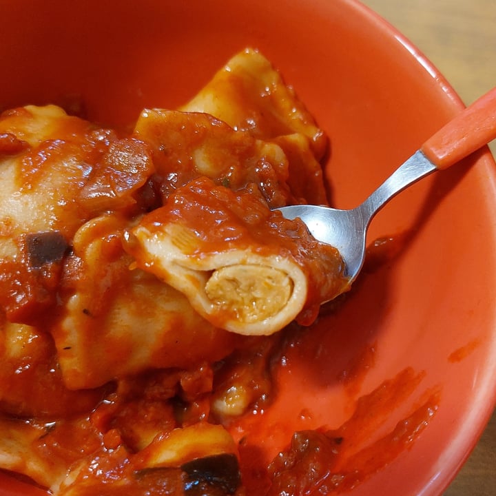 photo of dmBio Gemüse Ravioli in Tomatensauce shared by @iobarbs on  29 Oct 2022 - review
