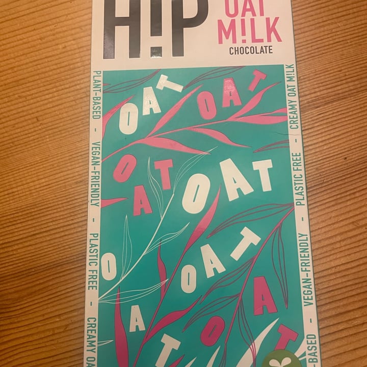 review photo of HIP (H!P) Creamy Original Oat M!lk Chocolate Bar shared by @lizb on 05 Jan 2022 - review