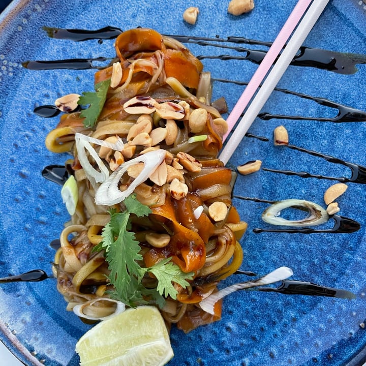 photo of Romeow Cat Bistrot Fagottini Di melanzane con feta saporita, pesto al basilico e pistacchi tostati shared by @luss on  24 Jul 2021 - review