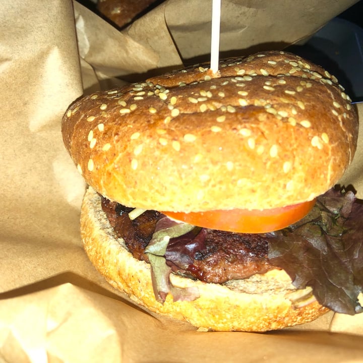 photo of ViuLaFrita Veggie Burguer shared by @catviruz on  02 Oct 2022 - review