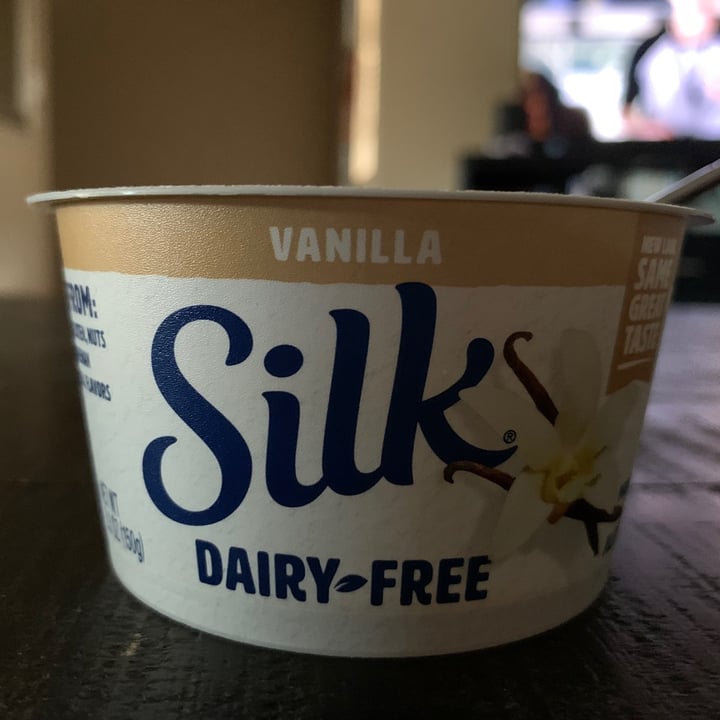 photo of Silk Almond yogurt vanilla shared by @iloveteady on  05 Sep 2021 - review